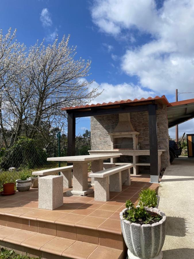 Chalet Casa Con Piscina En Arbo Vigo 外观 照片