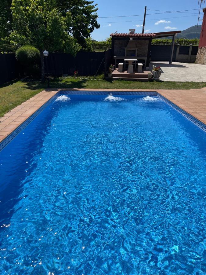 Chalet Casa Con Piscina En Arbo Vigo 外观 照片
